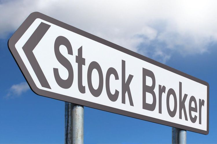Stock Brokers in India who can help you invest in Share Market